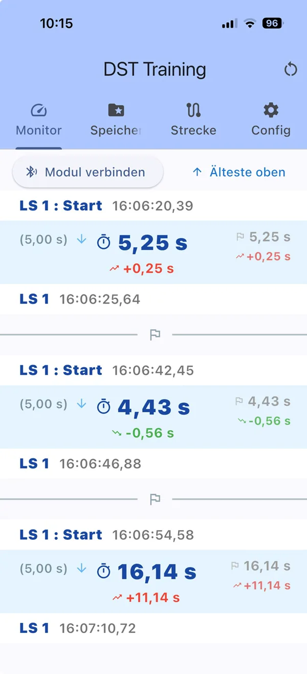 App DST Training: Monitor mit gemessenen Zeiten und Abweichungen